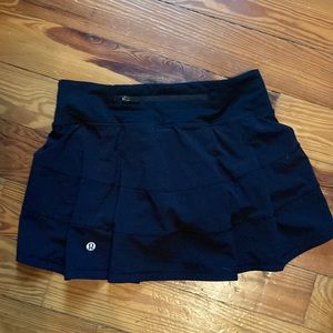 Lululemon Size 2 Black Skort